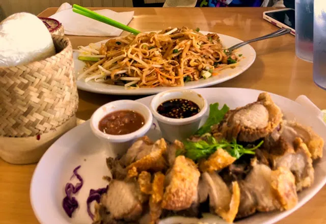 Mama’s Asian Noodle House