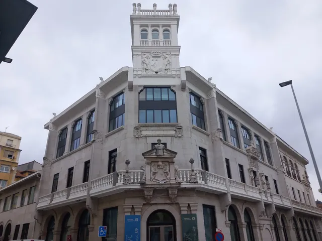 Centro de Acción Social y Cultural de Caja Cantabria (Casyc)