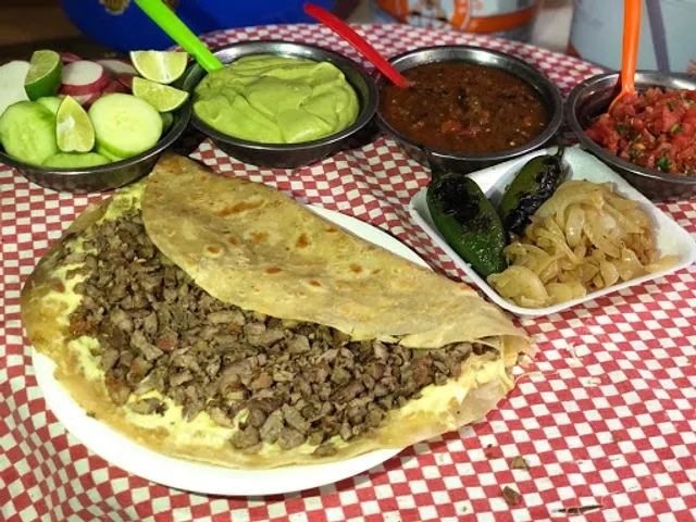 Tacos el Güero Giovanni de la Felipe Angeles
