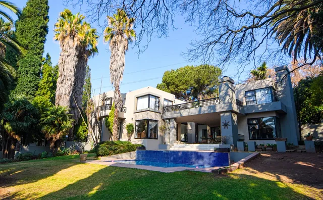 112 on Kloof Guesthouse