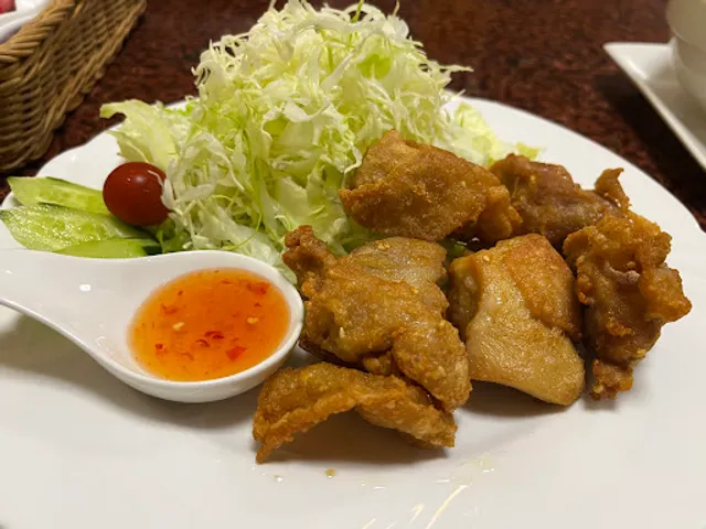 タイ料理居酒屋 ほたる