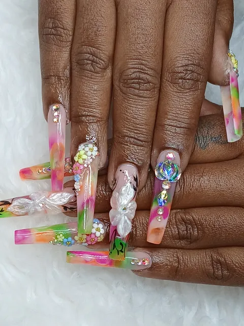 Fantasy nails spa LLC