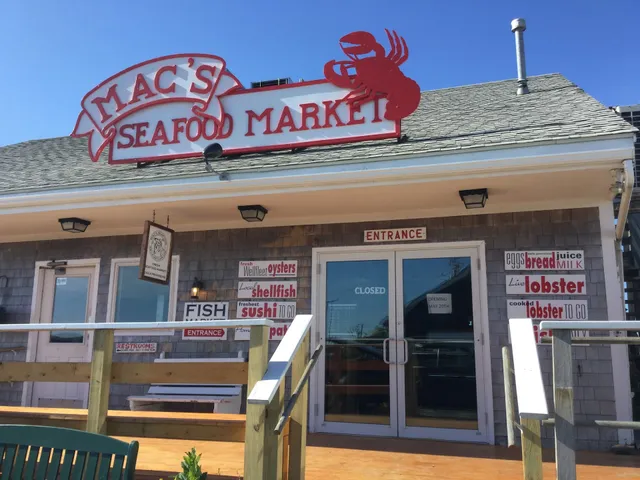Mac's Seafood Market Wellfleet
