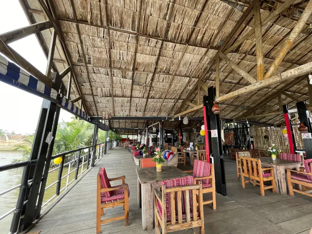 Aquarius Marina 2000