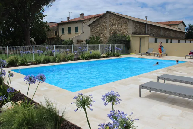 Gîtes le Mas Ratéro Thuir avec piscine