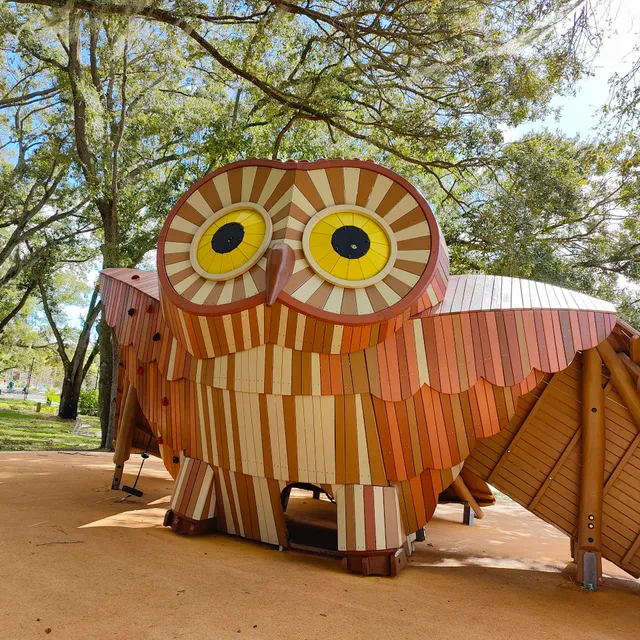 Bonnet Springs Park Welcome Center