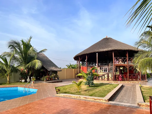 Royal Riverside Lodge