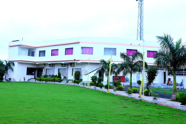 SPOT ON 63237 Shri Siddhi Vinayak Marriage Garden