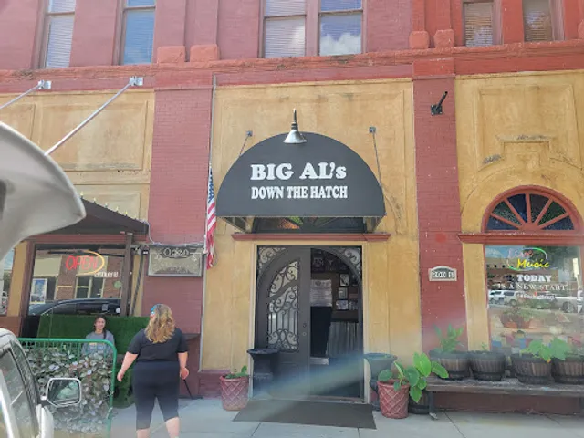 Big Al’s Down The Hatch