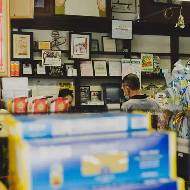 Genova Bakery