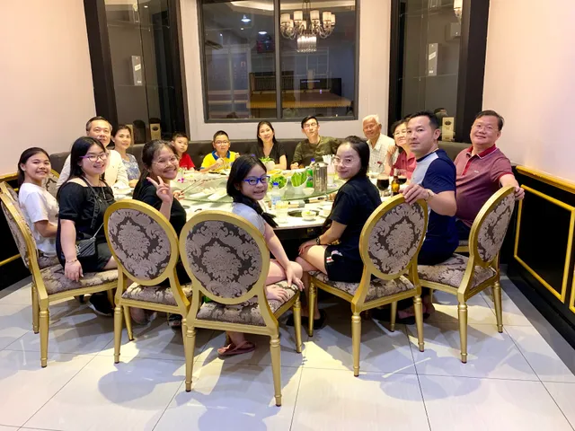 ម៉ាស្ទ័រស៊ុគីស៊ុបហ្គោល សាខាផ្លូវមុនីវង្ស​ - MasterSukiSoup Gold (Monivong Blvd)