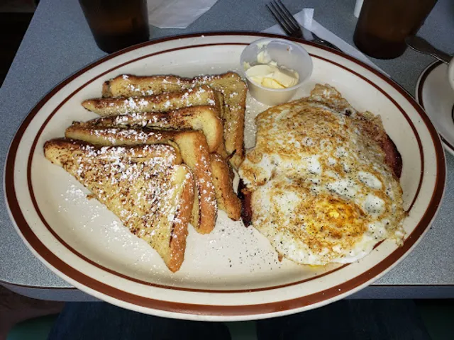 Chris's Family Diner