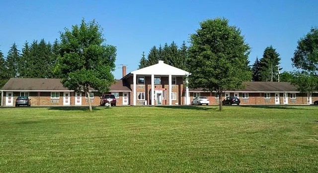 Colonial Inn Mercer - Grove City