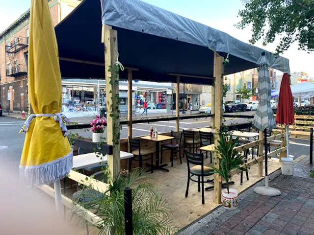 Charlie's Restaurant