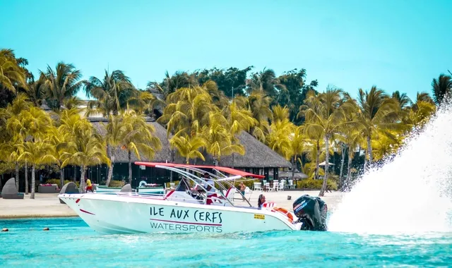 Ile Aux Cerfs Watersports