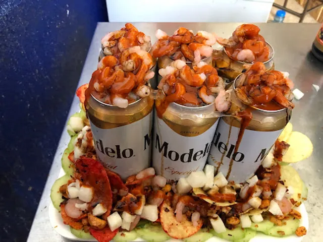 Miches & beers himno