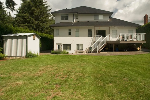 Bare Creek Clothing Optional B&B