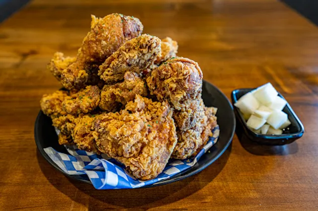 Simon’s roadhouse bar and wings