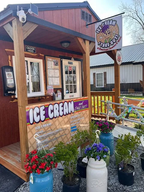 Riverfront Flowers N' More