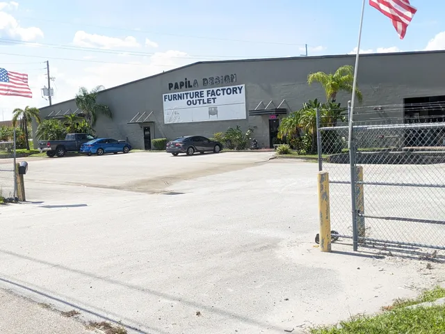 Furniture Factory Outlet