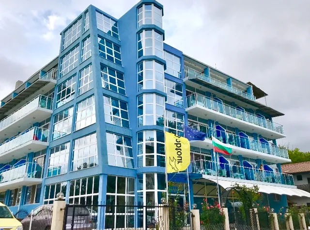 Семеен хотел Китен Палас