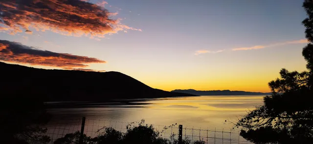 Charming Country Cottage by the Sea