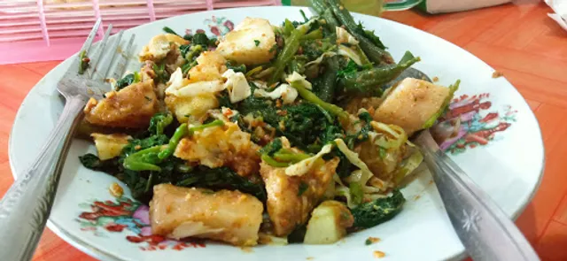 Gado-Gado Lotek Bu.Rajji