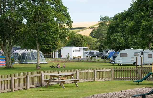 Little Winnick Touring Park