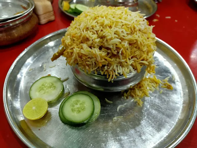 AHMED HOTEL AND RESTAURANT