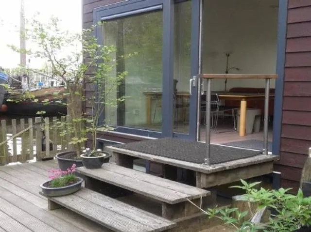 Houseboat Vliegenbos