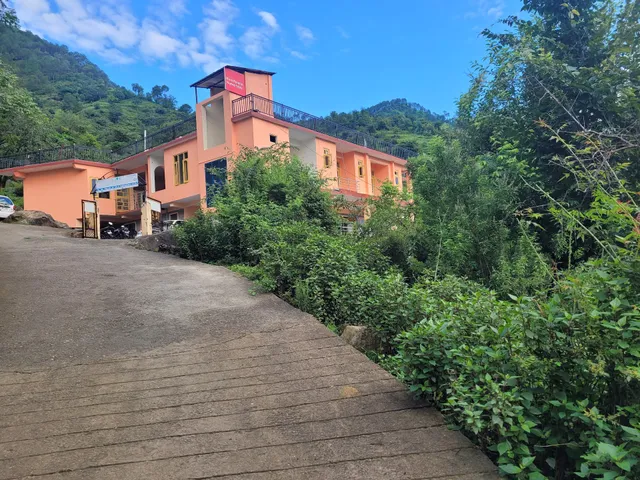 Riva palace homestay Rewalsar Lake