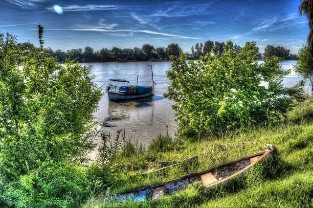 Paseo Carlos De Mesa