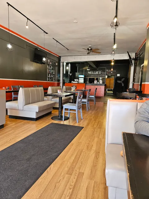 Nellie's Food Lounge