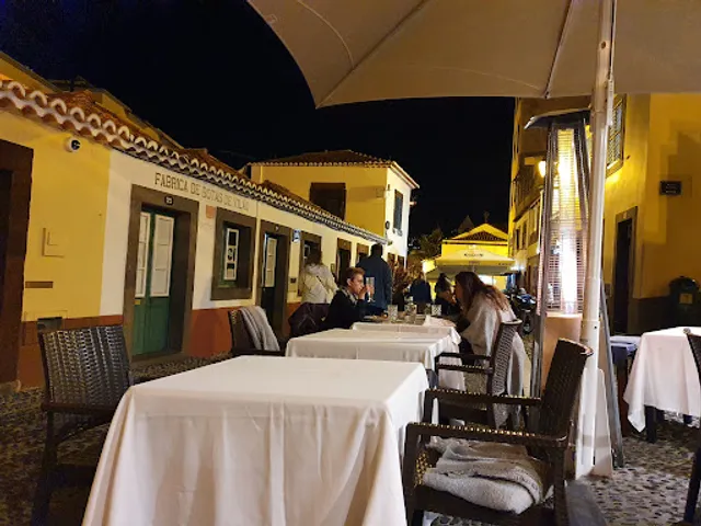 Restaurante Lá ao Fundo