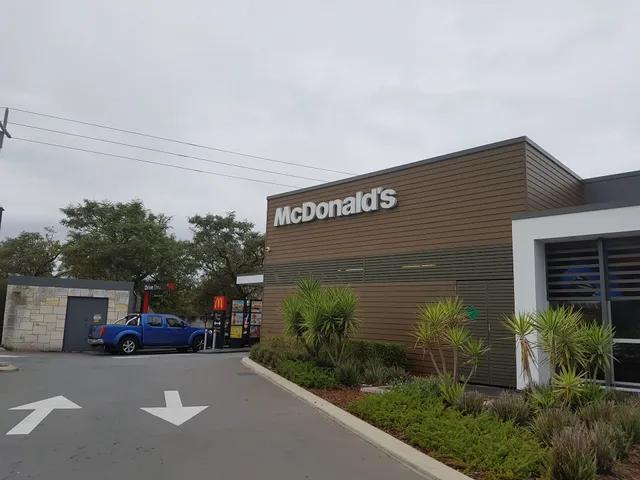 McDonald's Forest Lakes