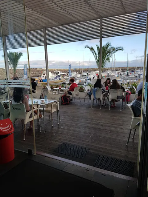 Marina Bar
