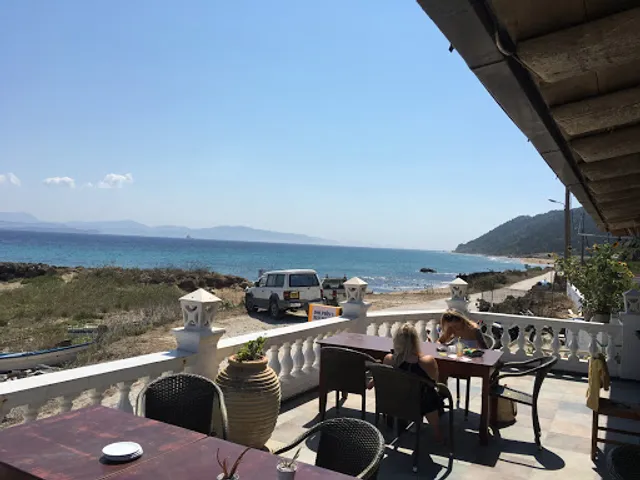 Dolphins Restaurant ilne