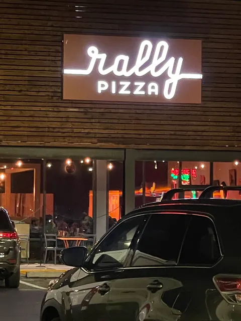 Rally Pizza