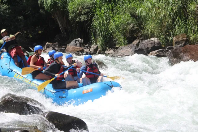 Exploradores Outdoors - Exploration Center