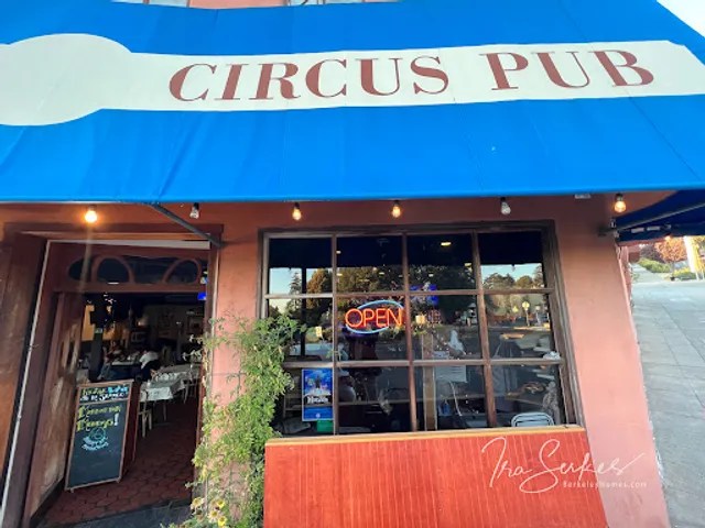 Kensington Circus Pub