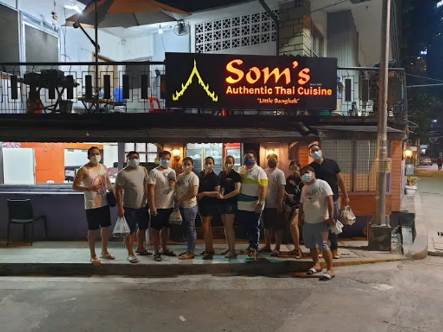 Som's Authentic Thai Cuisine/Kaffir Thai Cuisine