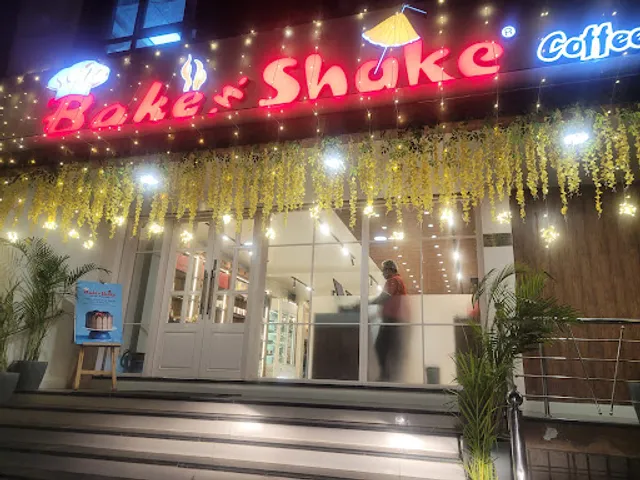 BAKE N SHAKE