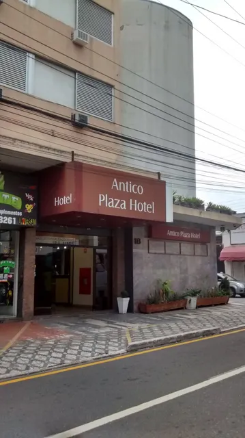 OYO Antico Plaza Hotel