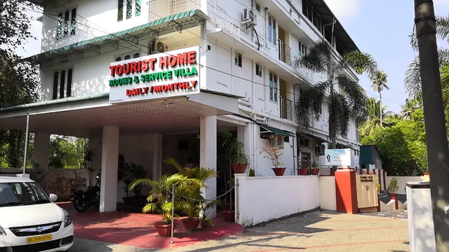 Capital O 37764 Ghala Tourist Home