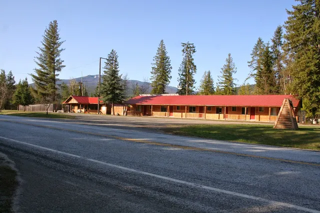 The Hemlocks RV and Lodging