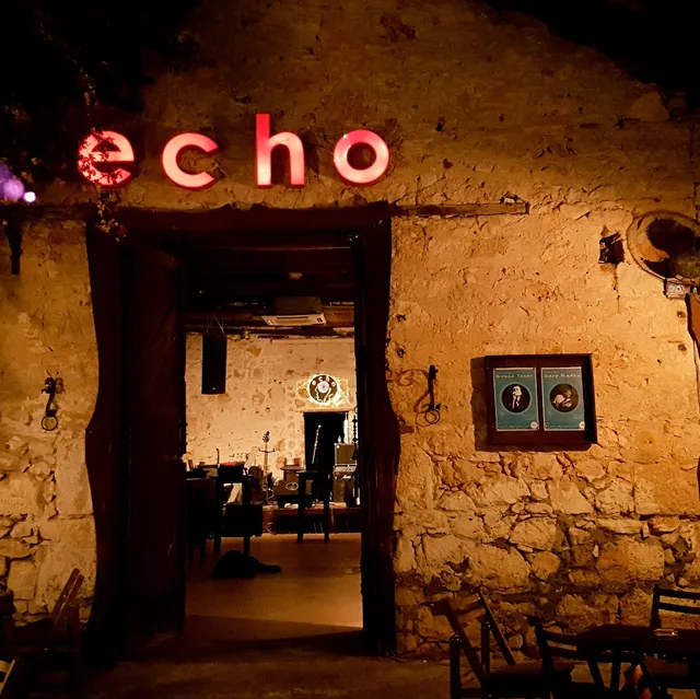 Echo Bar