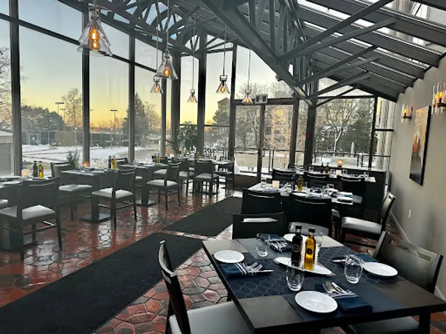 Veloute @ Palace Pier