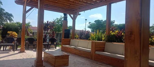 LAGO AZUL CASA CAMPESTRE CONJUNTO CAMPESTRE LA BONGA