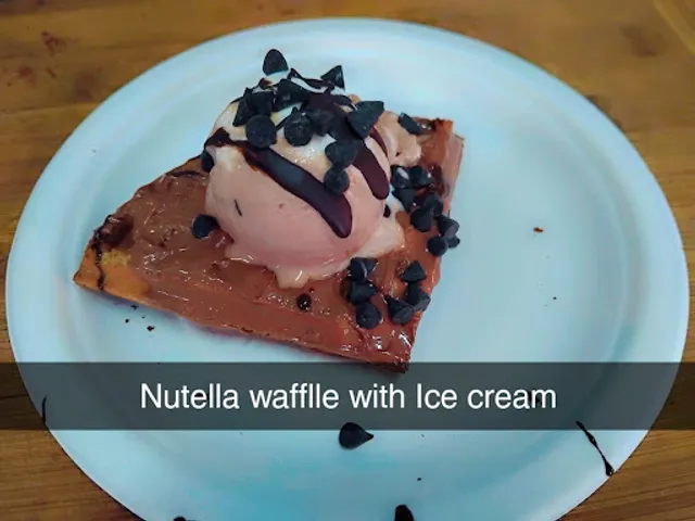 Laxmi Sandwich & Pizza { The spice STORY }