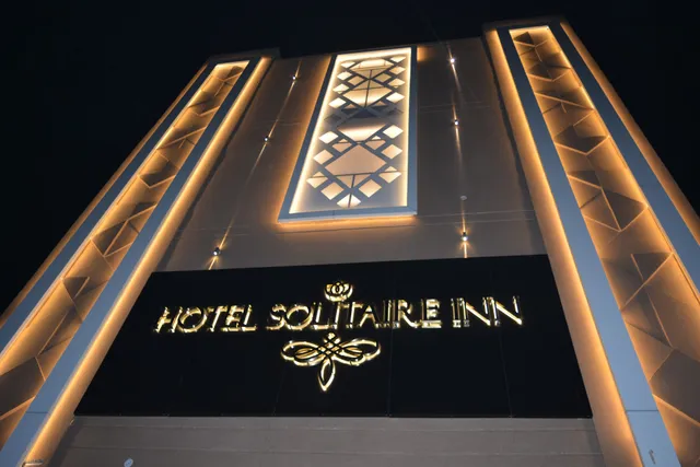 Hotel Solitaire Inn